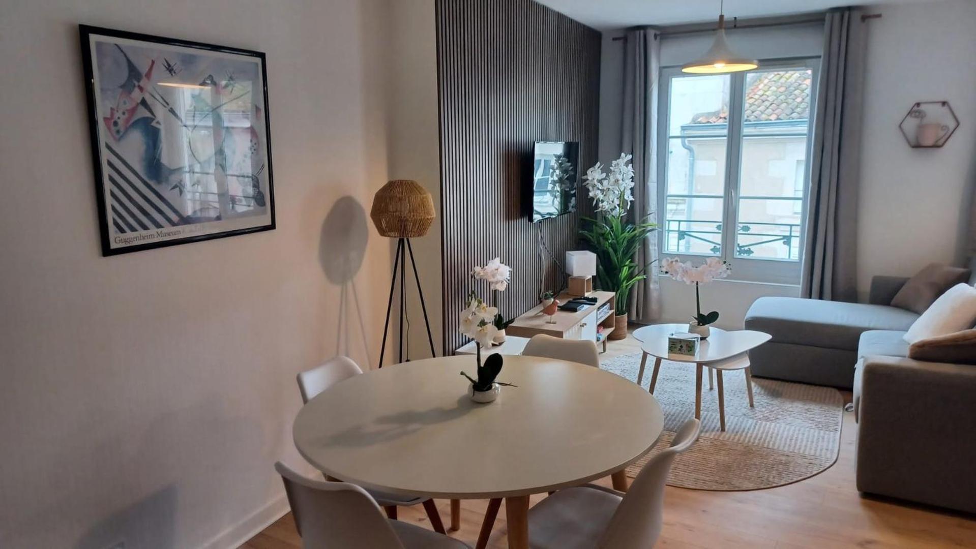 Le Petit Cozy - T2 En Centre-ville * Poitiers
